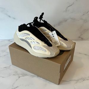 ADIDAS YEEZY 700 AZAEL